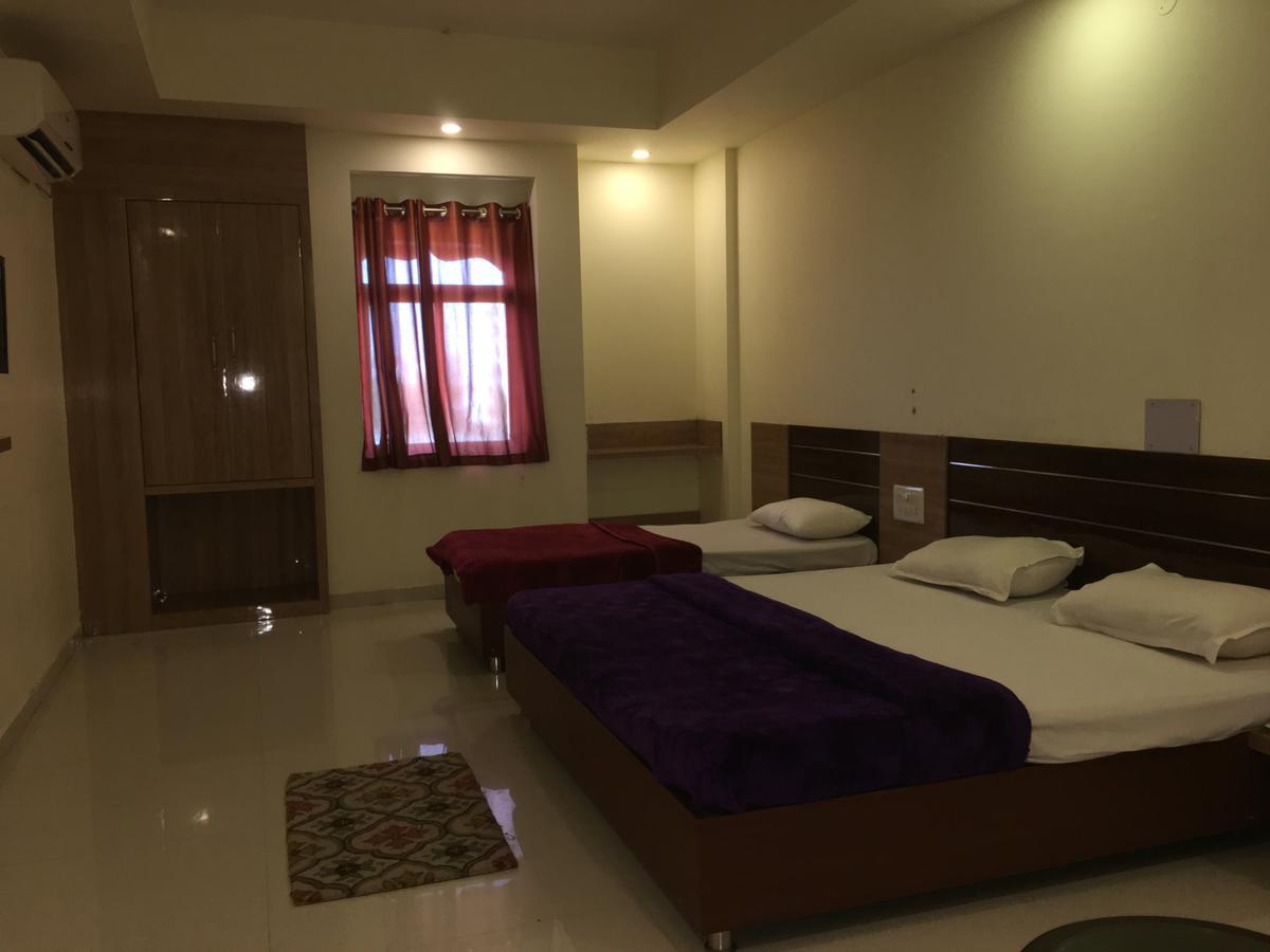 Kailash Presidency Hotel Bhopal Exterior foto
