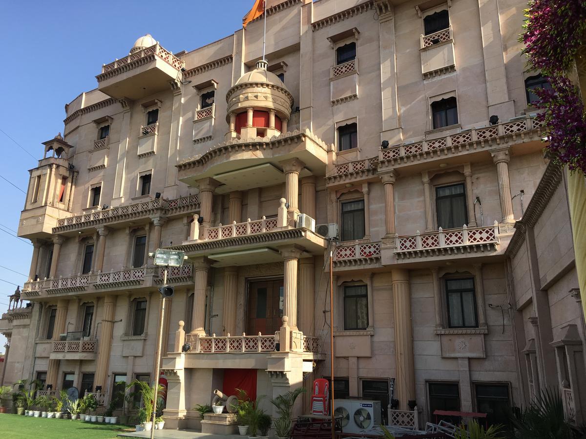 Kailash Presidency Hotel Bhopal Exterior foto