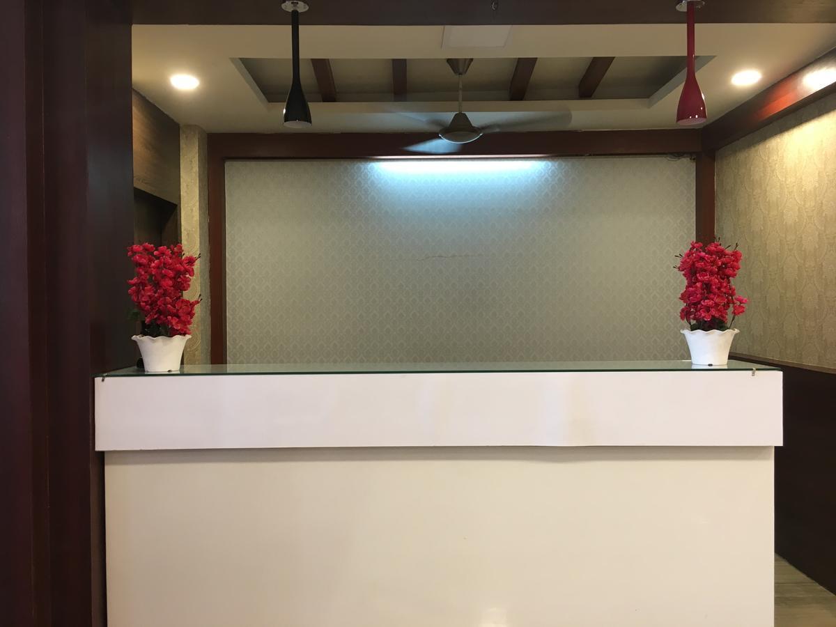 Kailash Presidency Hotel Bhopal Exterior foto