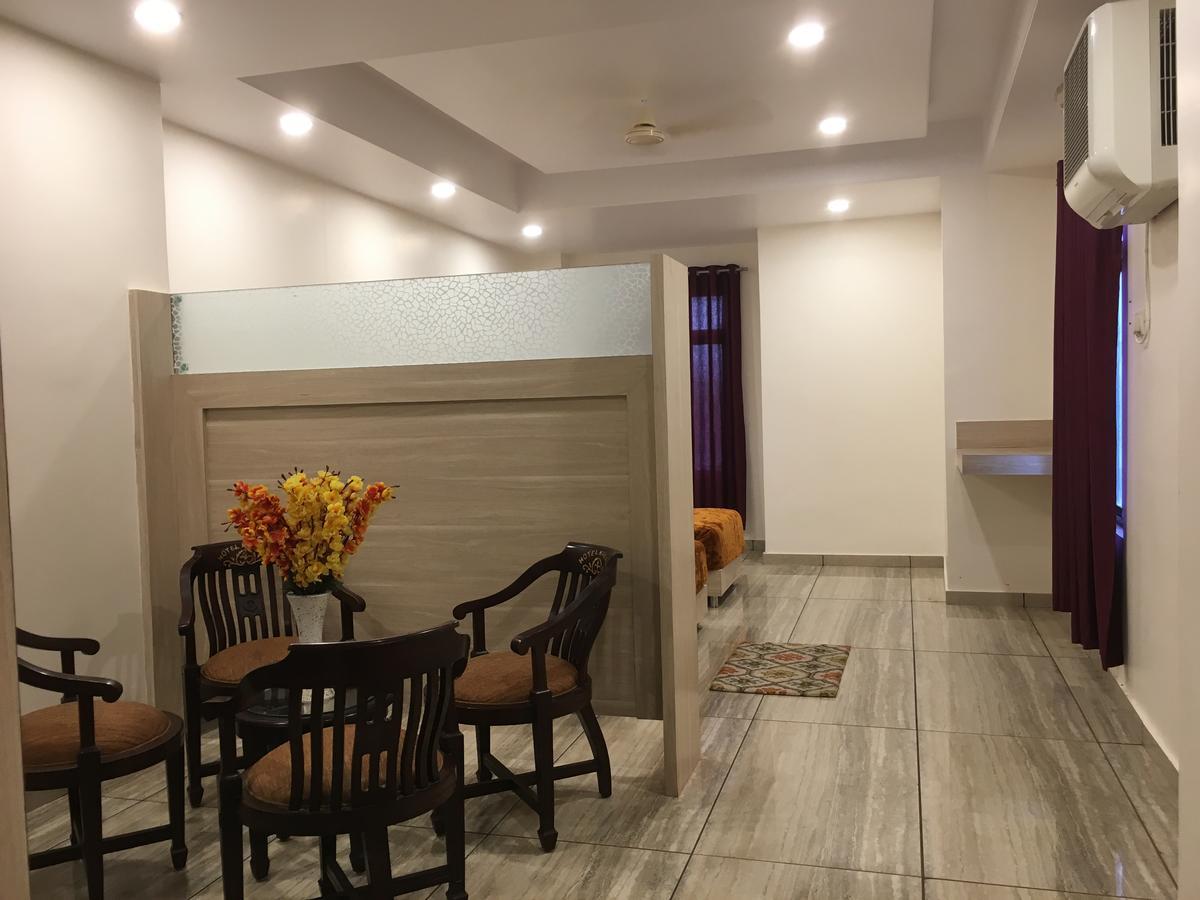Kailash Presidency Hotel Bhopal Exterior foto