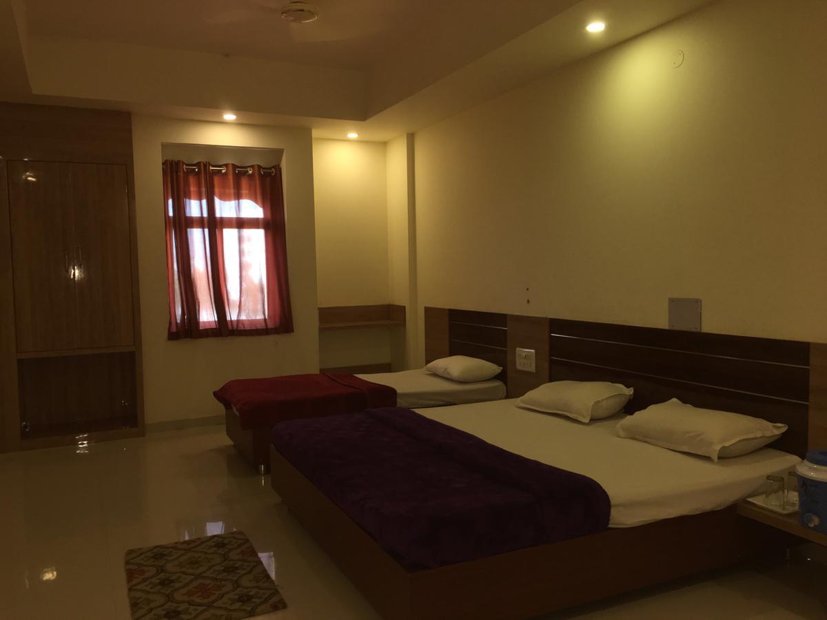 Kailash Presidency Hotel Bhopal Exterior foto